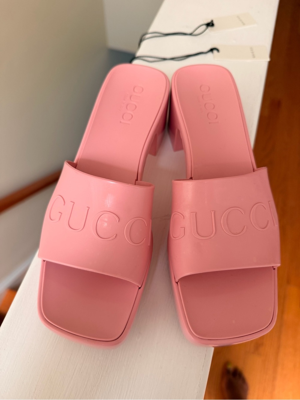 Gucci Women's Pink Logo Slide Sandals size 36